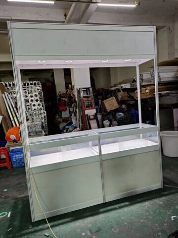 �����Ĳ���չ�����U ���u��չ�����U ؛��չʾ�����